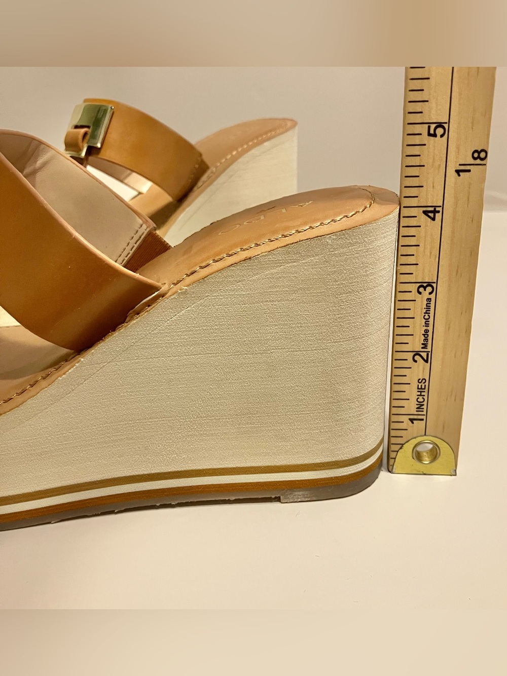 ALDO Acarenia wedge sandals cognac gold-tone accents platform wedge heel Sz 7.5 - Picture 12 of 14